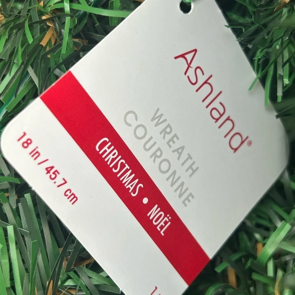 Ashland Wreath 18